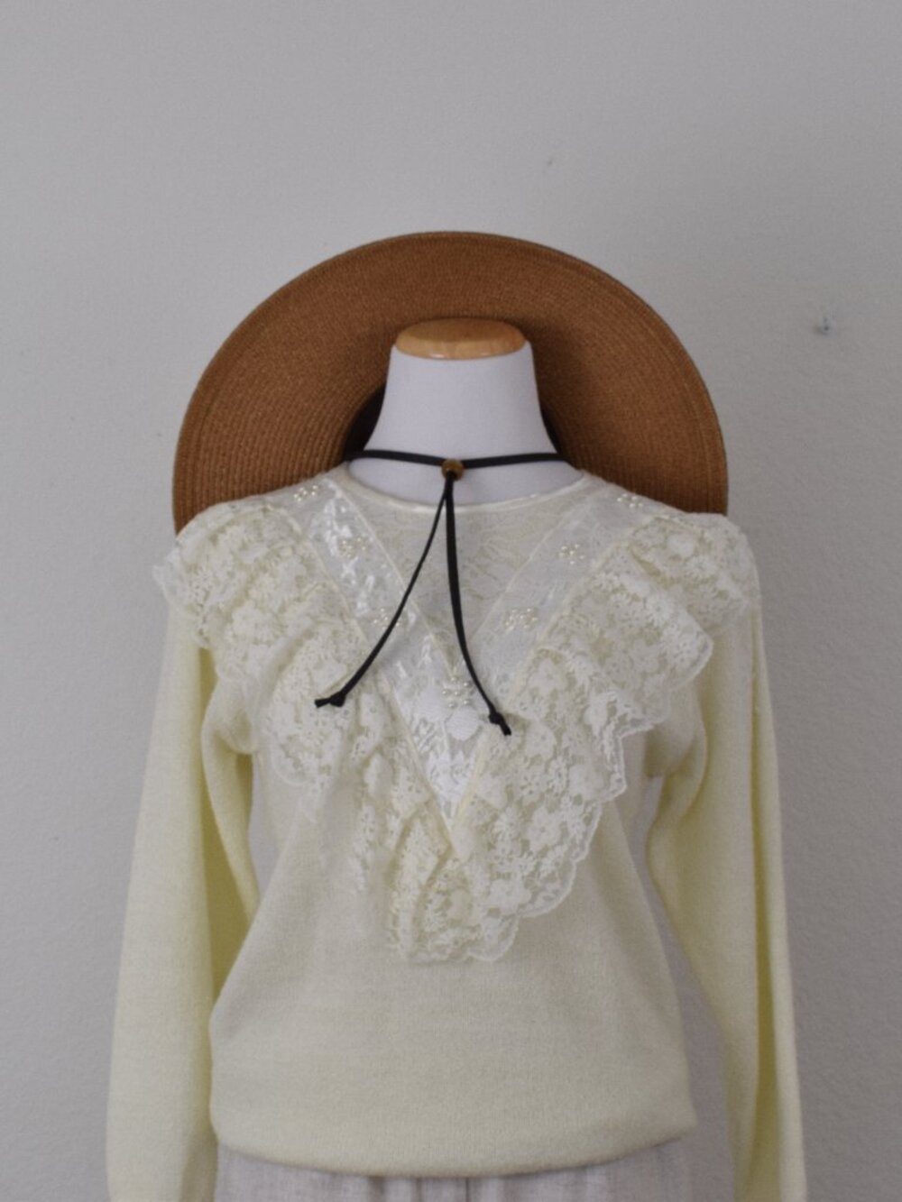 Vintage 80s/90s Ivory Knit Sweater Top